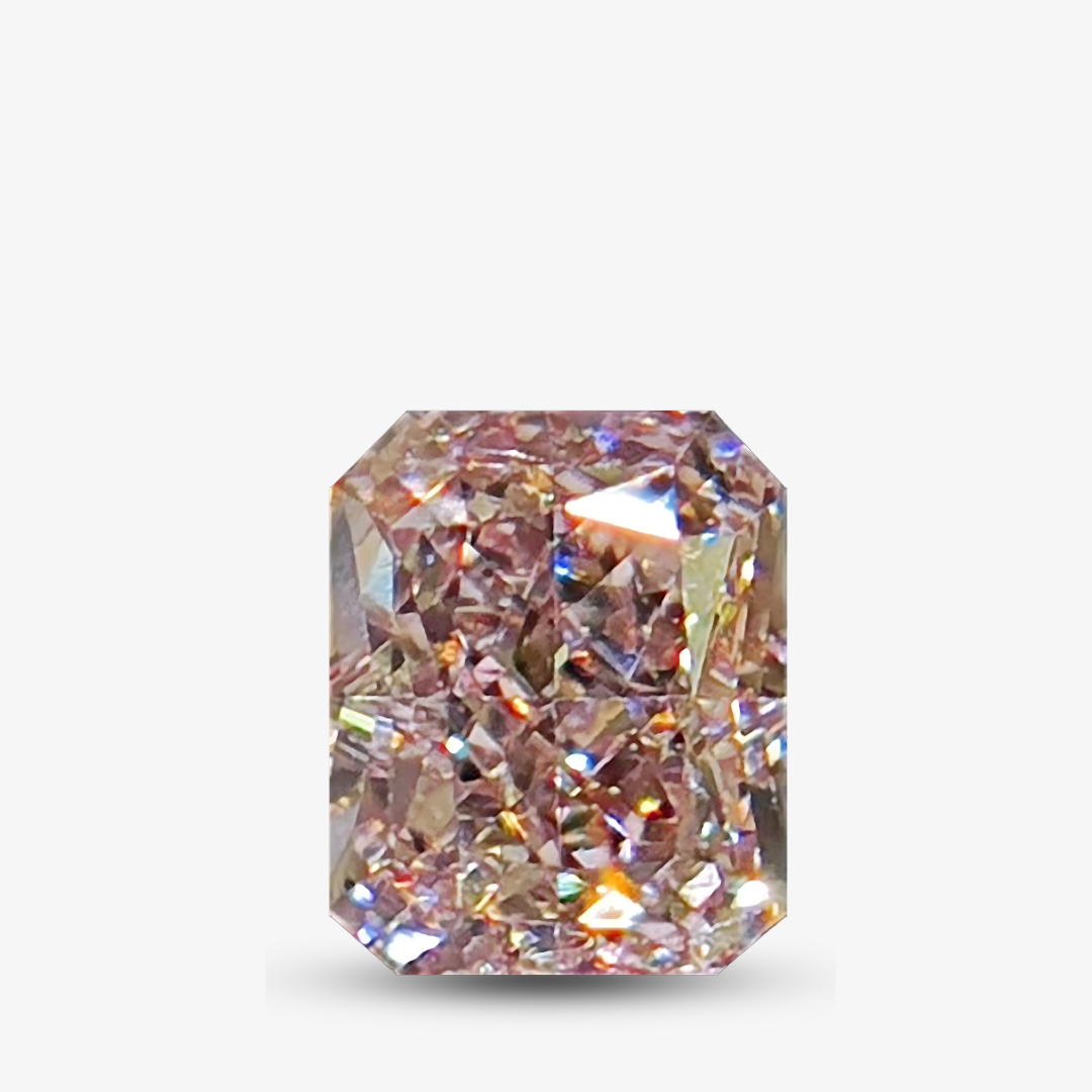 0.36-carat Rectangular Pink Natural Diamond | Saratti