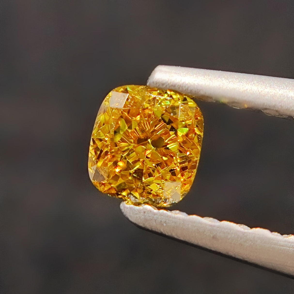 0.39cts Cushion Cut Natural Diamond Gem | Saratti