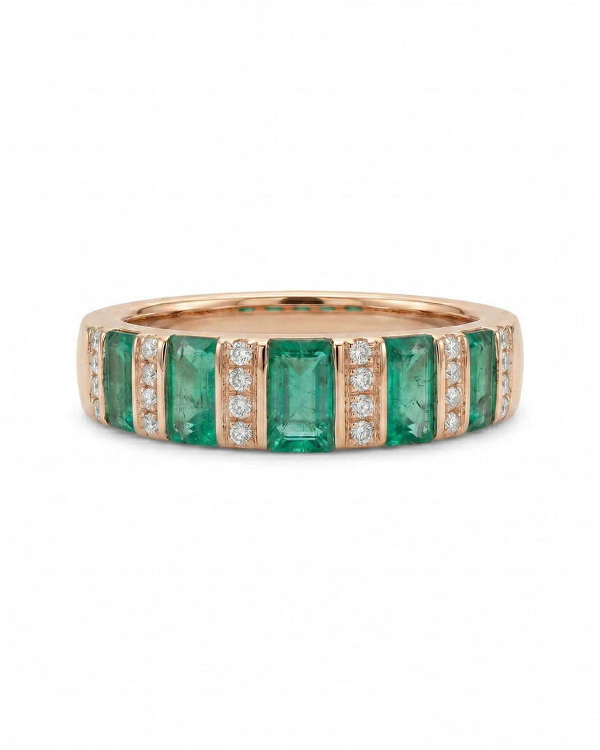 0.5 carat natural emerald band with round diamonds in 18K Rose Gold | SARATTI