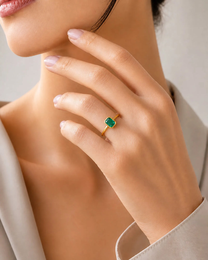 0.5 carat natural emerald ring in 18K Yellow Gold | SARATTI