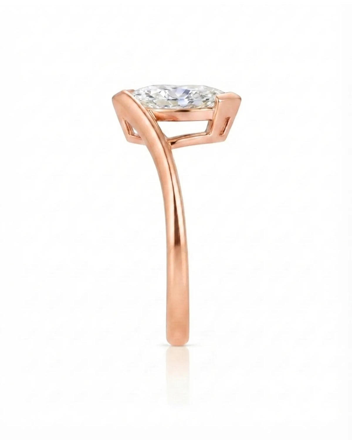 Marquise Möbius – Natural Marquise-Cut Diamond Semi-Tension Ring