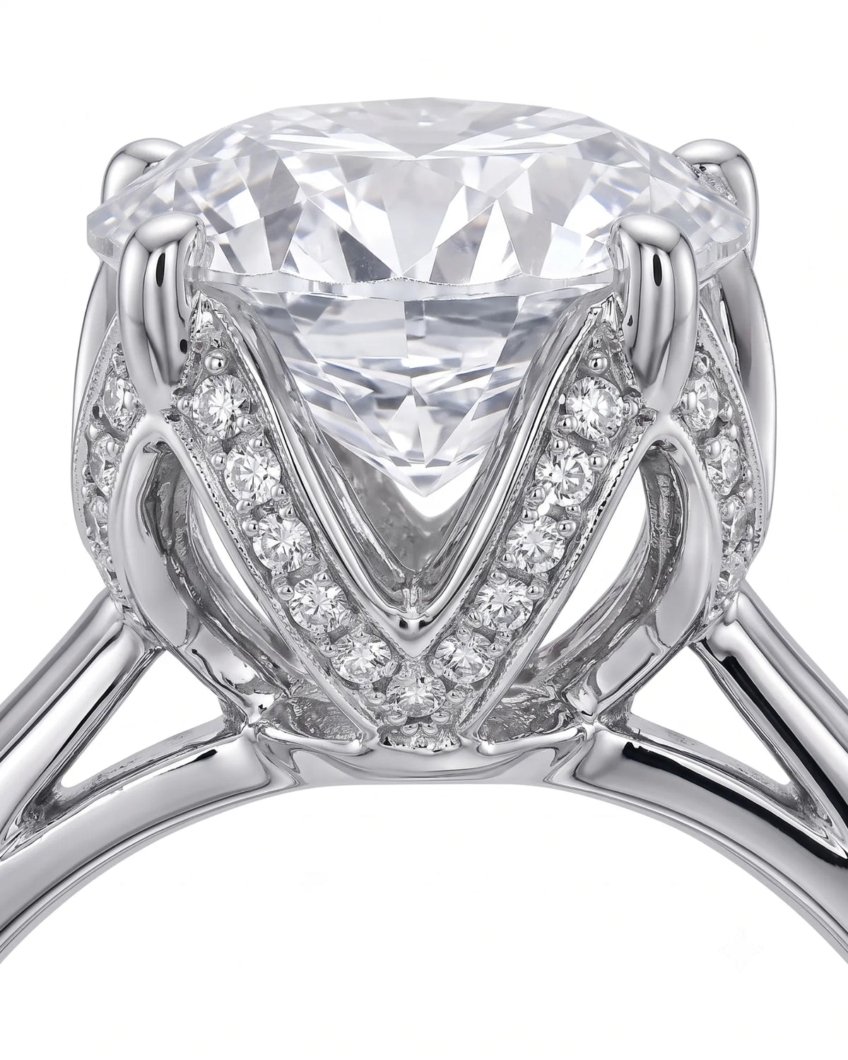 Elina • Round Moissanite Engagement Ring in White Gold