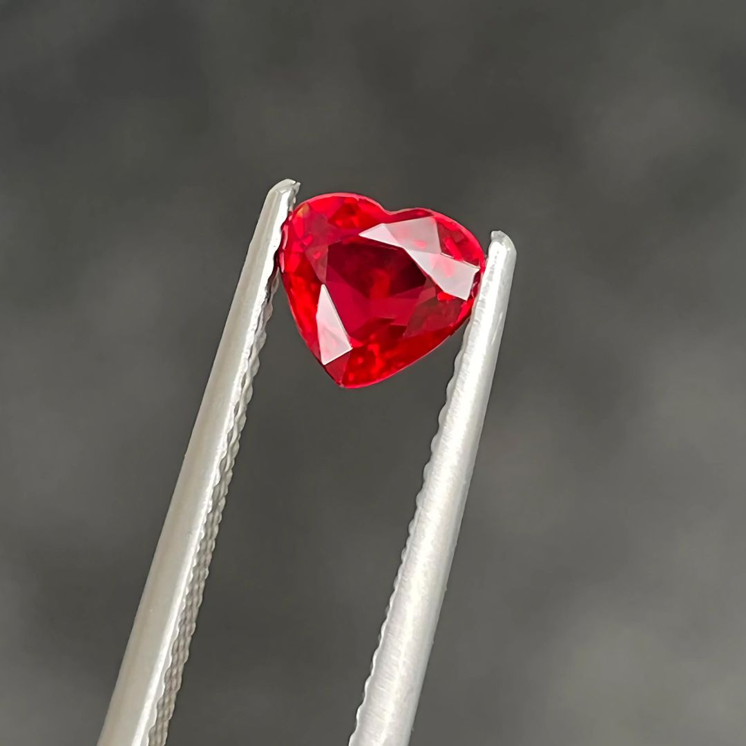 1.01-carat Heart Shaped Ruby Gem | Saratti