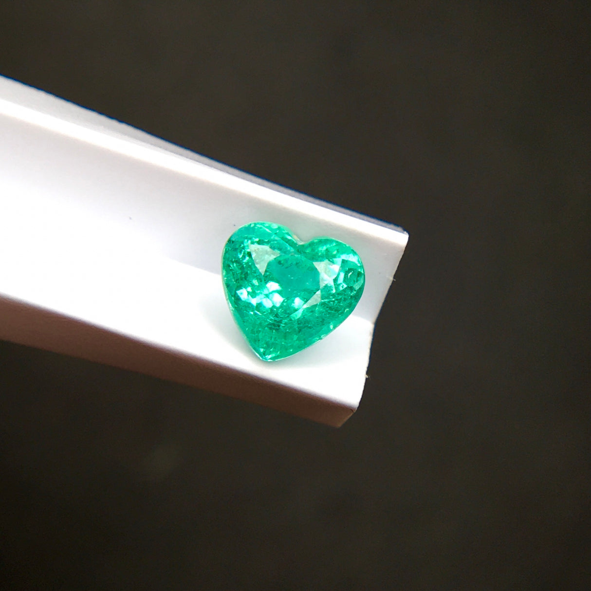 1.18cts Neon-Bluish Green Heart-Shaped Paraiba Tourmaline | AIGS Certified