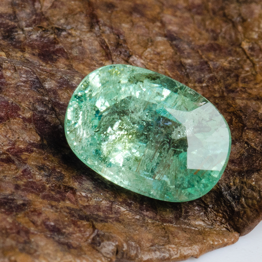 1.2 Carat Neon Blue Paraiba Tourmaline Oval Cut | SARATTI