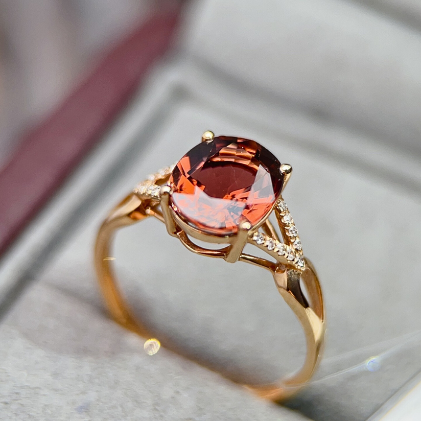 Oval Cut Orange Tourmaline Ring in 18K Gold