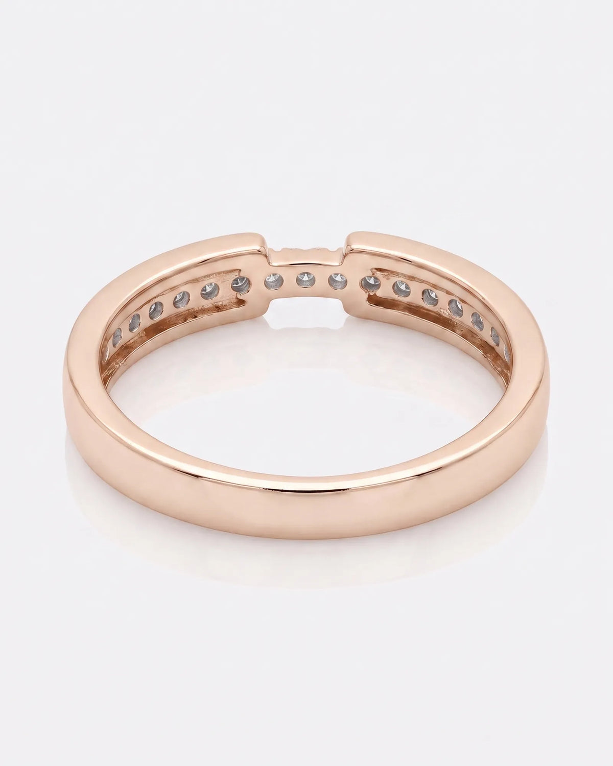 Round Diamond Wedding Band in White Gold