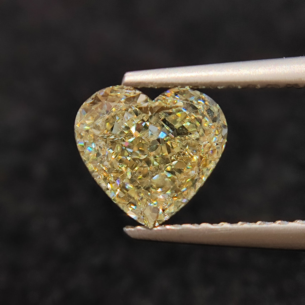 3.01-carat Heart Shaped Fancy Yellow Diamond Gem | Saratti