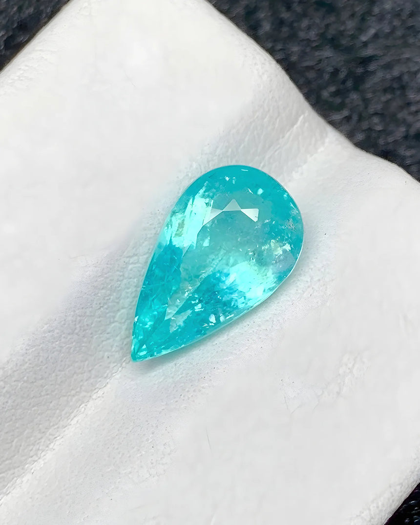 3.19 carat pear cut Paraiba tourmaline close-up - SARATTI