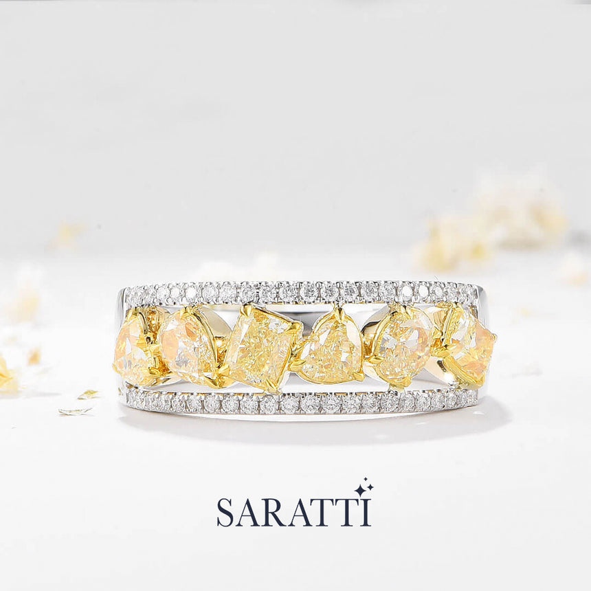 Platinum RIng on floral background | SARATTI