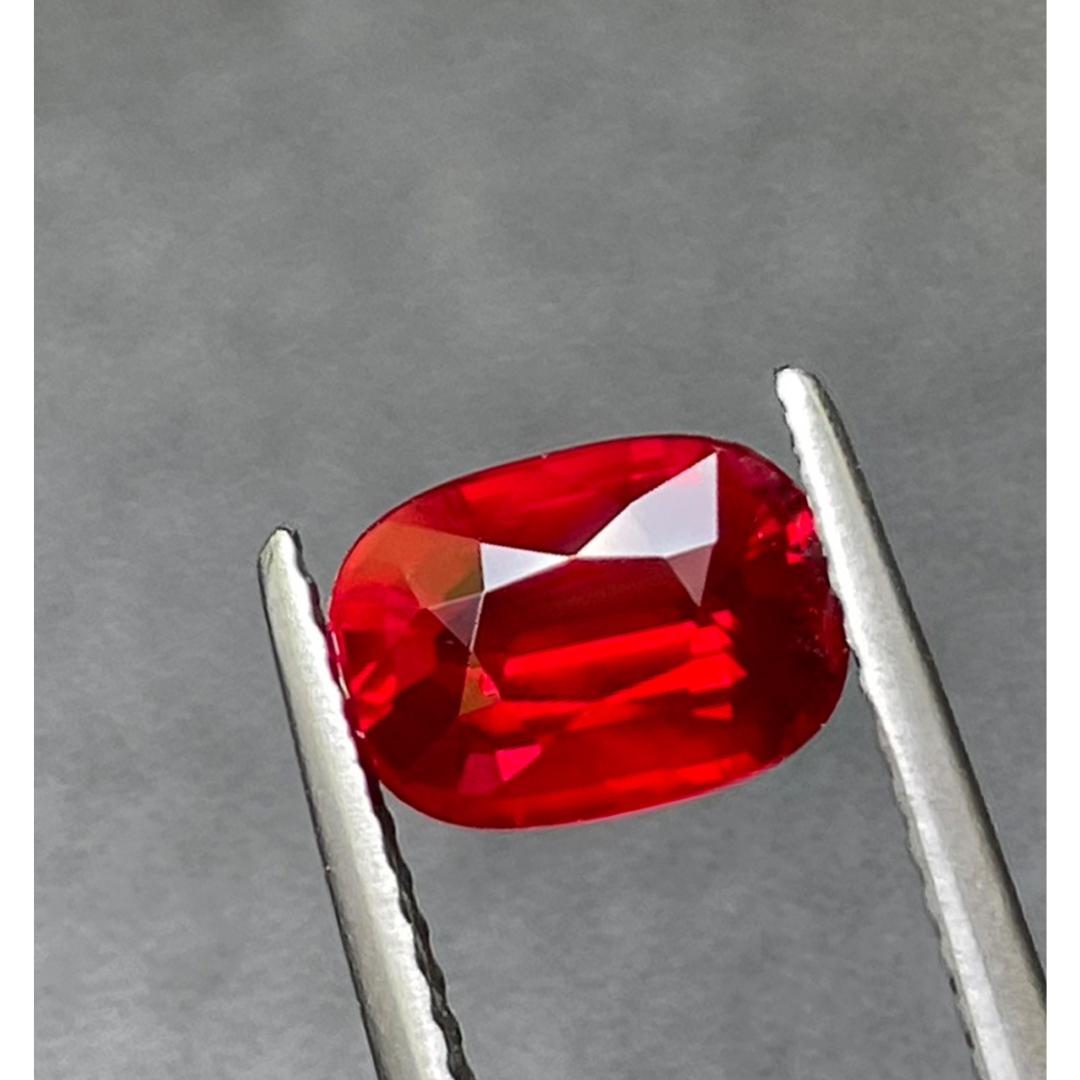 Untreated Natural Ruby Gemstone in Cushion Shape with GRS Certificate | Saratti