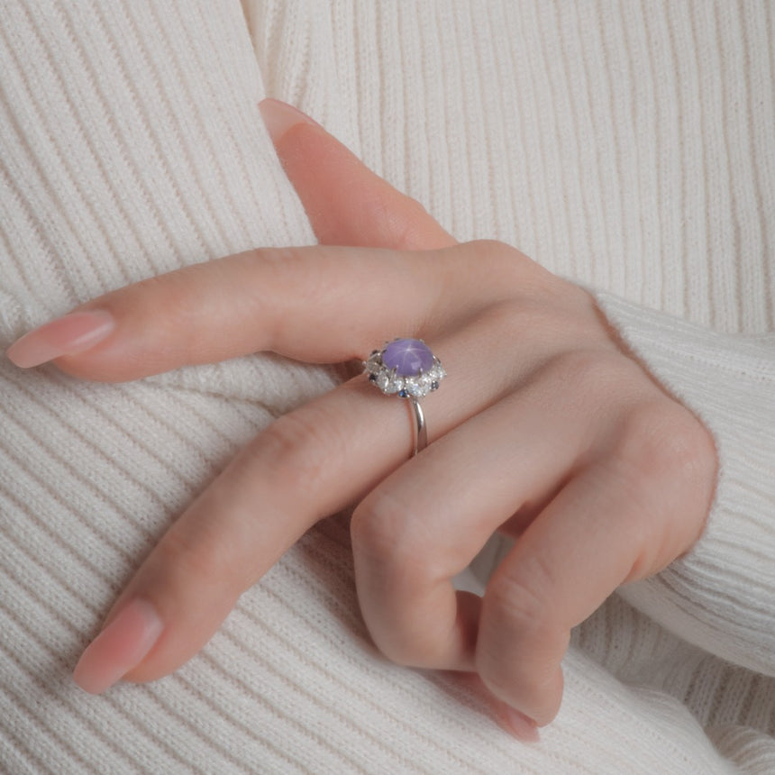 5-carat Purple Sapphire Ring in White Gold | Saratti