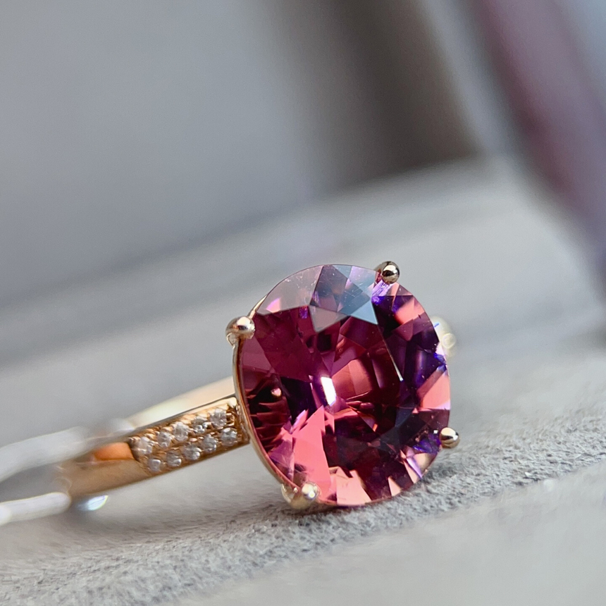 Oval Pink Tourmaline Engagement Ring in 18K Gold