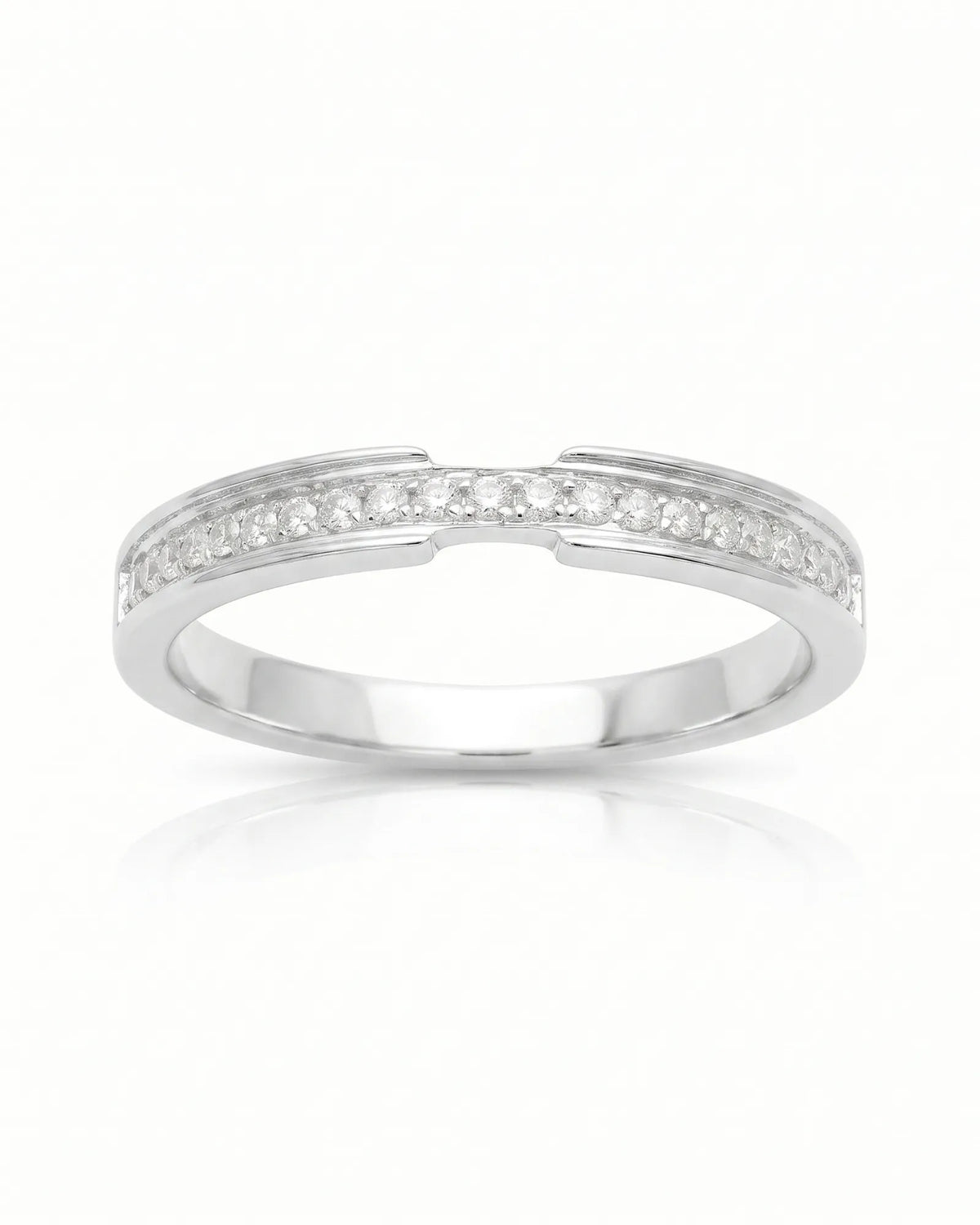 Round Diamond Wedding Band in White Gold