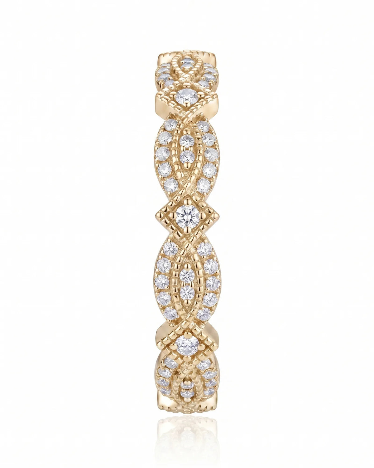 Art Nouveau diamond wedding band in 18K yellow gold, detail view | SARATTI