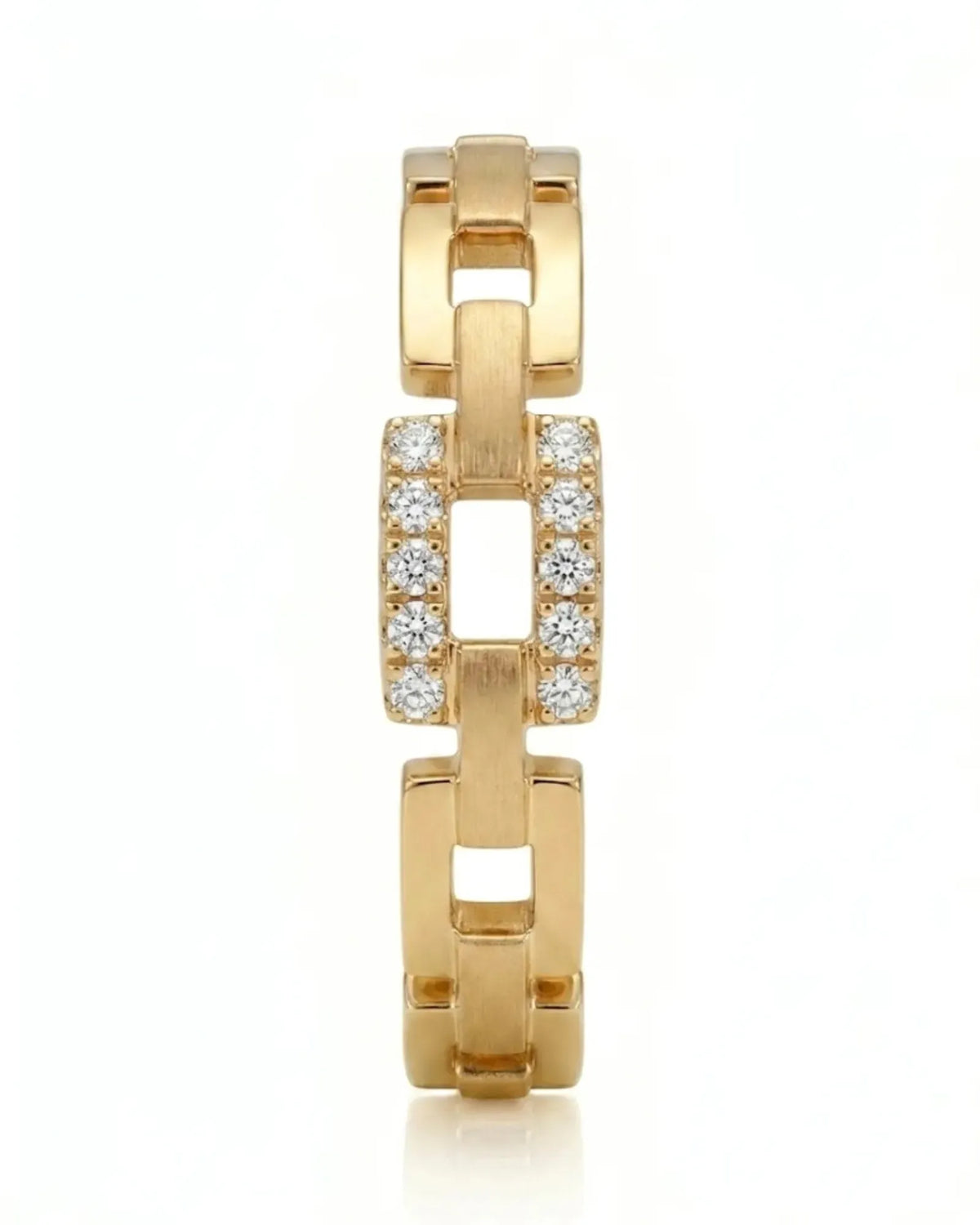 Diamond link wedding band with modern chain-inspired design and refined 18K yellow gold craftsmanship | SARATTI