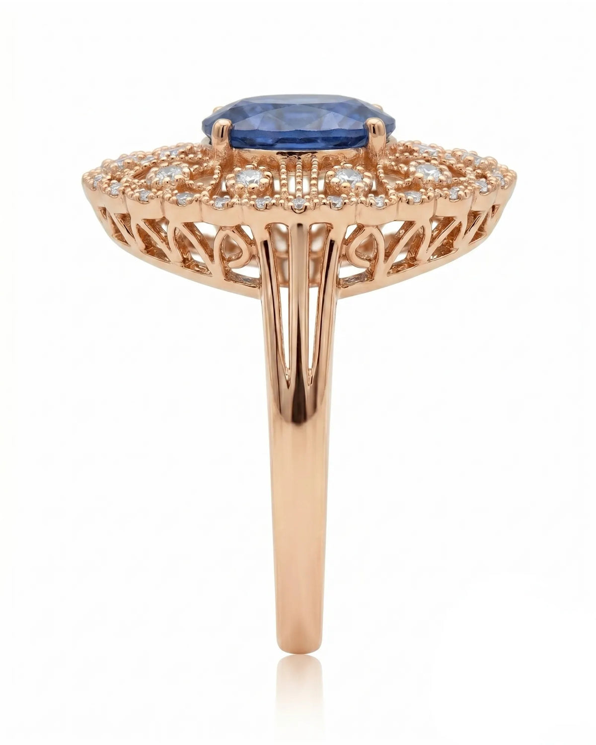 Antique-inspired sapphire ring with openwork diamond halo in romantic rose gold | SARATTI