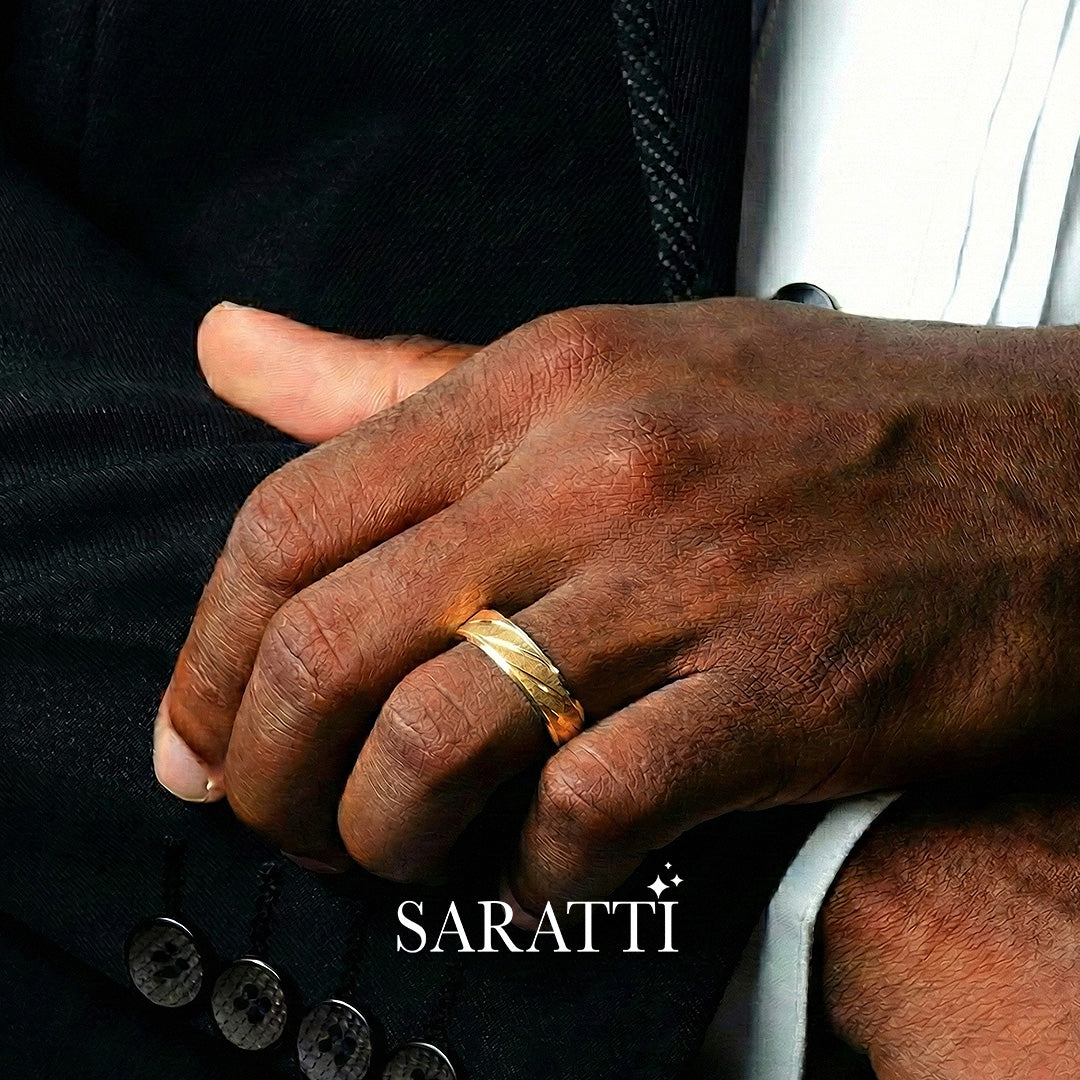 Architectural men’s wedding band 18k yellow gold vector lines | SARATTI