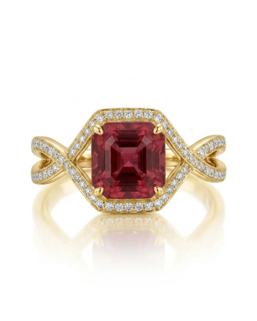 Asscher Rose vintage garnet ring with diamond frame in 18K yellow gold | SARATTI