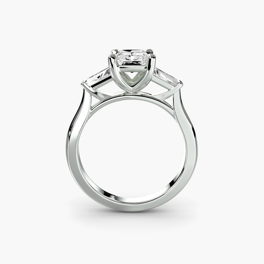 Baguette side stone diamond ring setting with round center mount | SARATTI