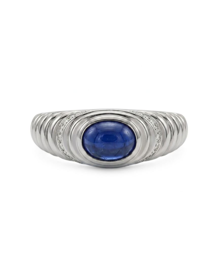 Blue sapphire and diamond birthstone ring with modern texture in platinum | SARATTI
