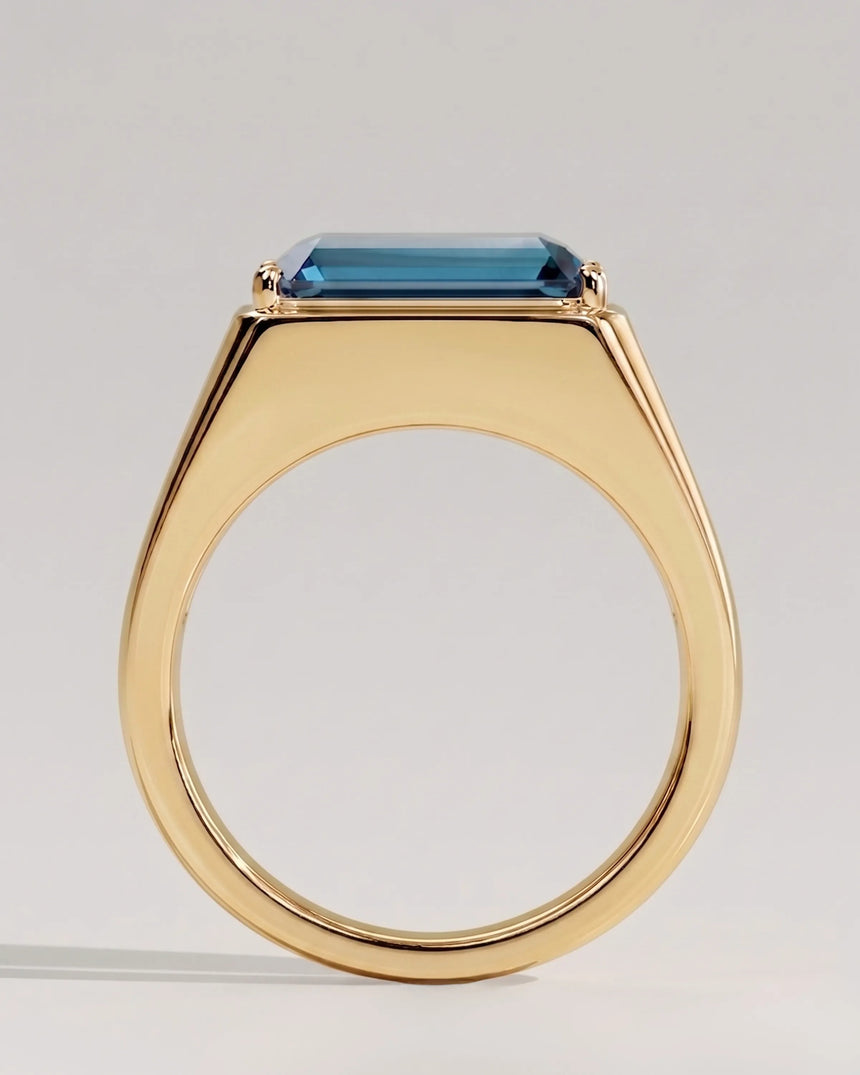 Bold men’s gemstone ring London blue topaz center yellow gold | SARATTI