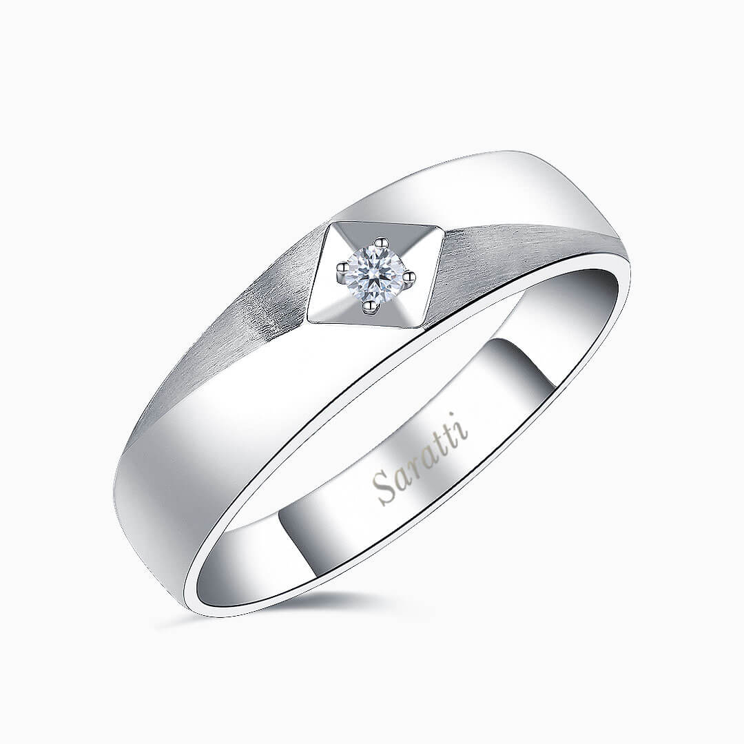 Cometa solitaire diamond ring luxury jewelry in 18K white gold | SARATTI