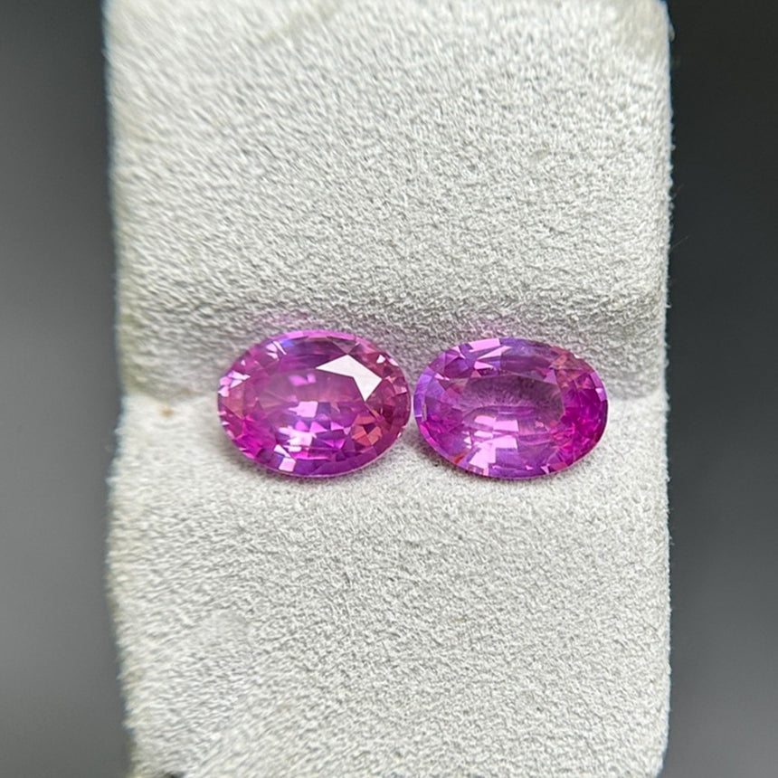 2.45 carats Purplish Pink Unheated Natural Sapphire Matched Pair