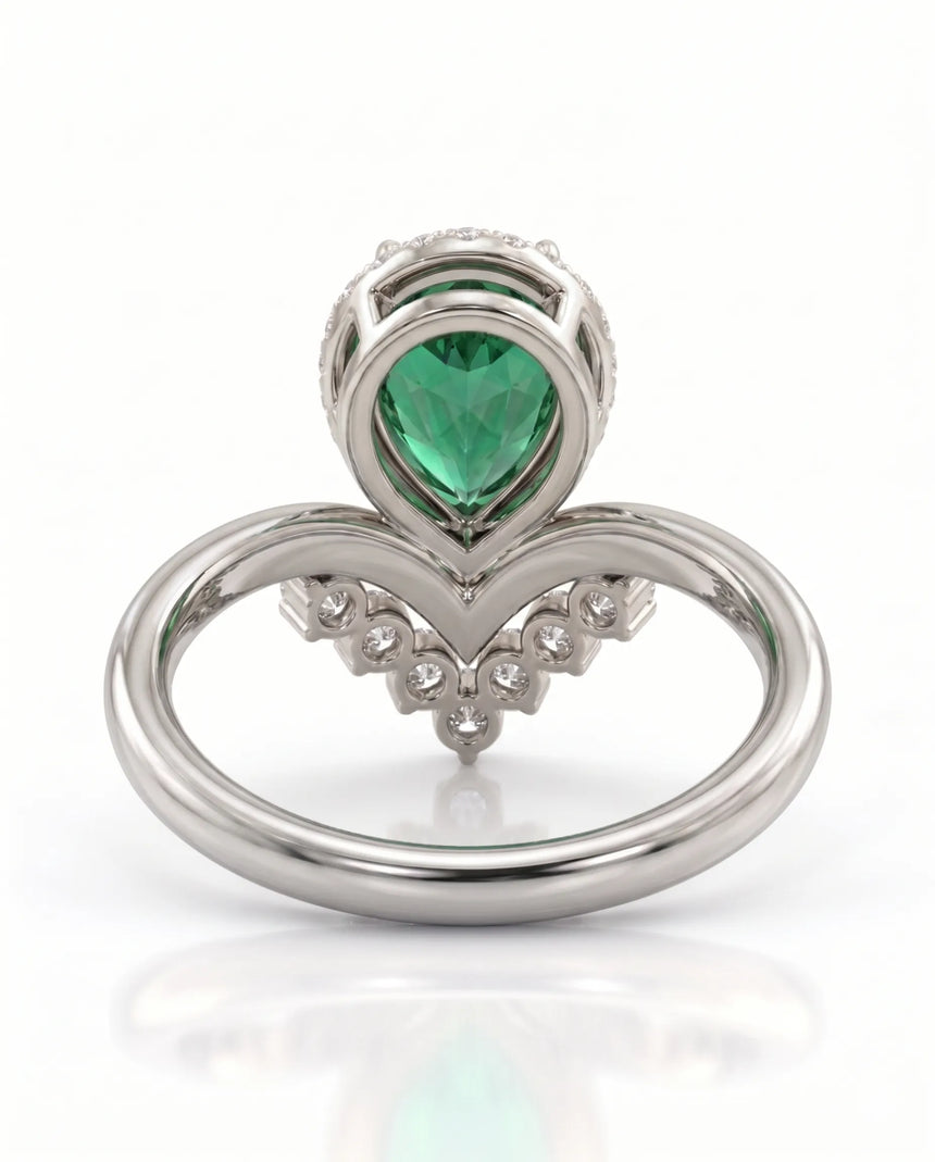 Chevron band emerald promise ring in platinum | SARATTI