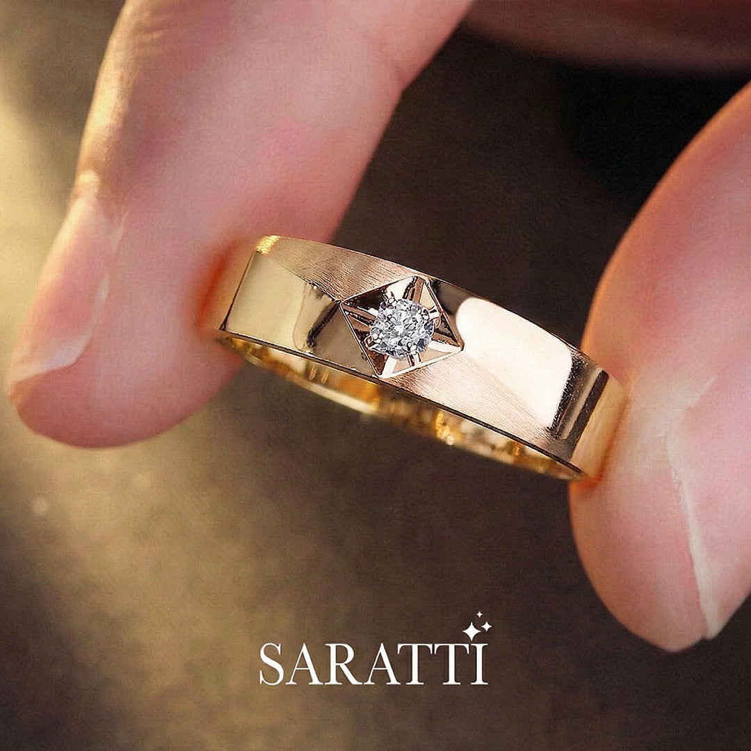Cometa solitaire diamond ring minimalist statement in 18K yellow gold | SARATTI