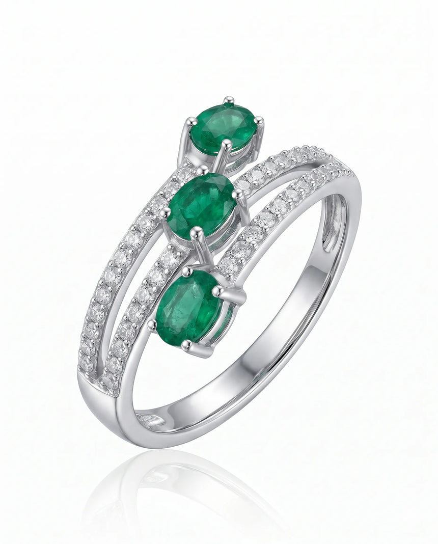 Emerald Birthstone three stone diamond ring in 18K White Gold | SARATTI