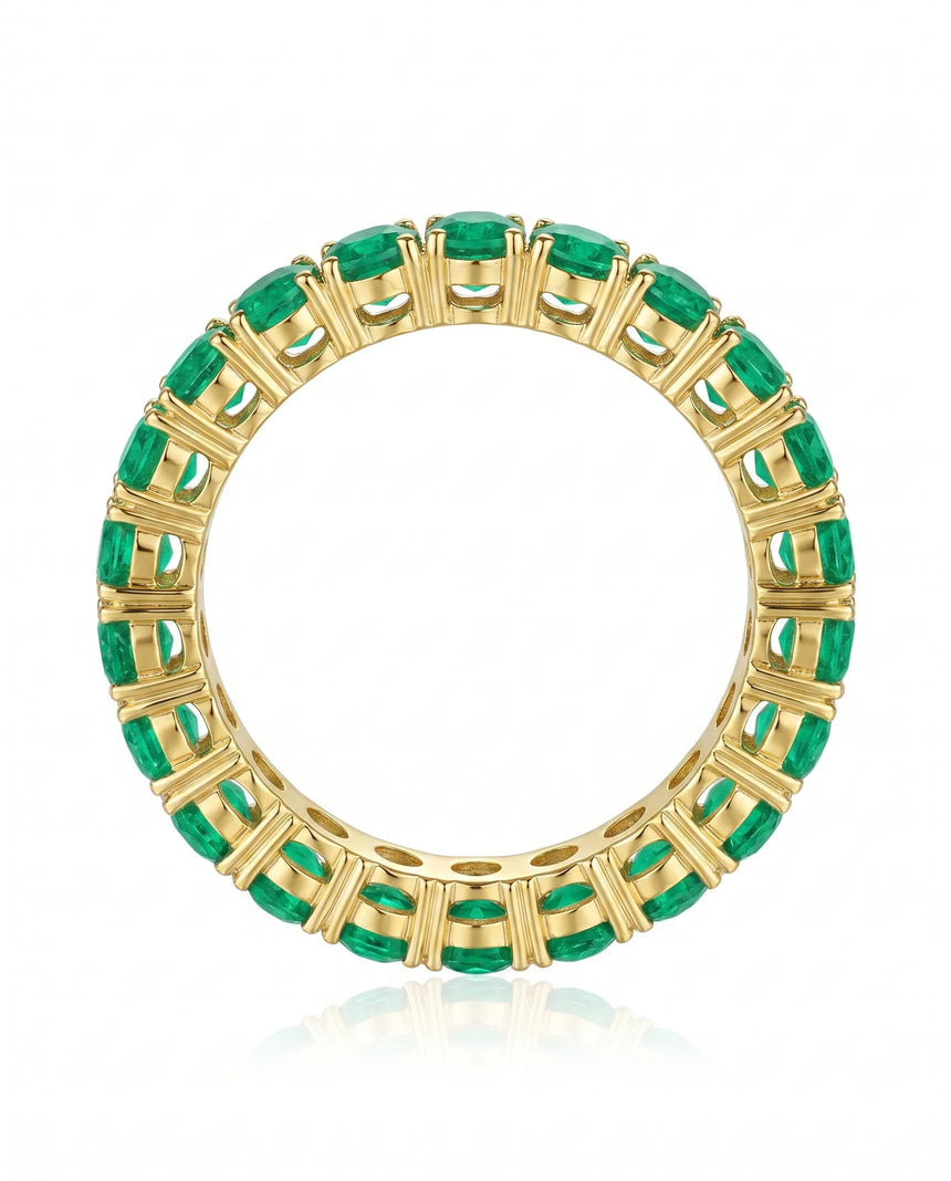 Emerald eternity ring in 18K yellow gold | SARATTI
