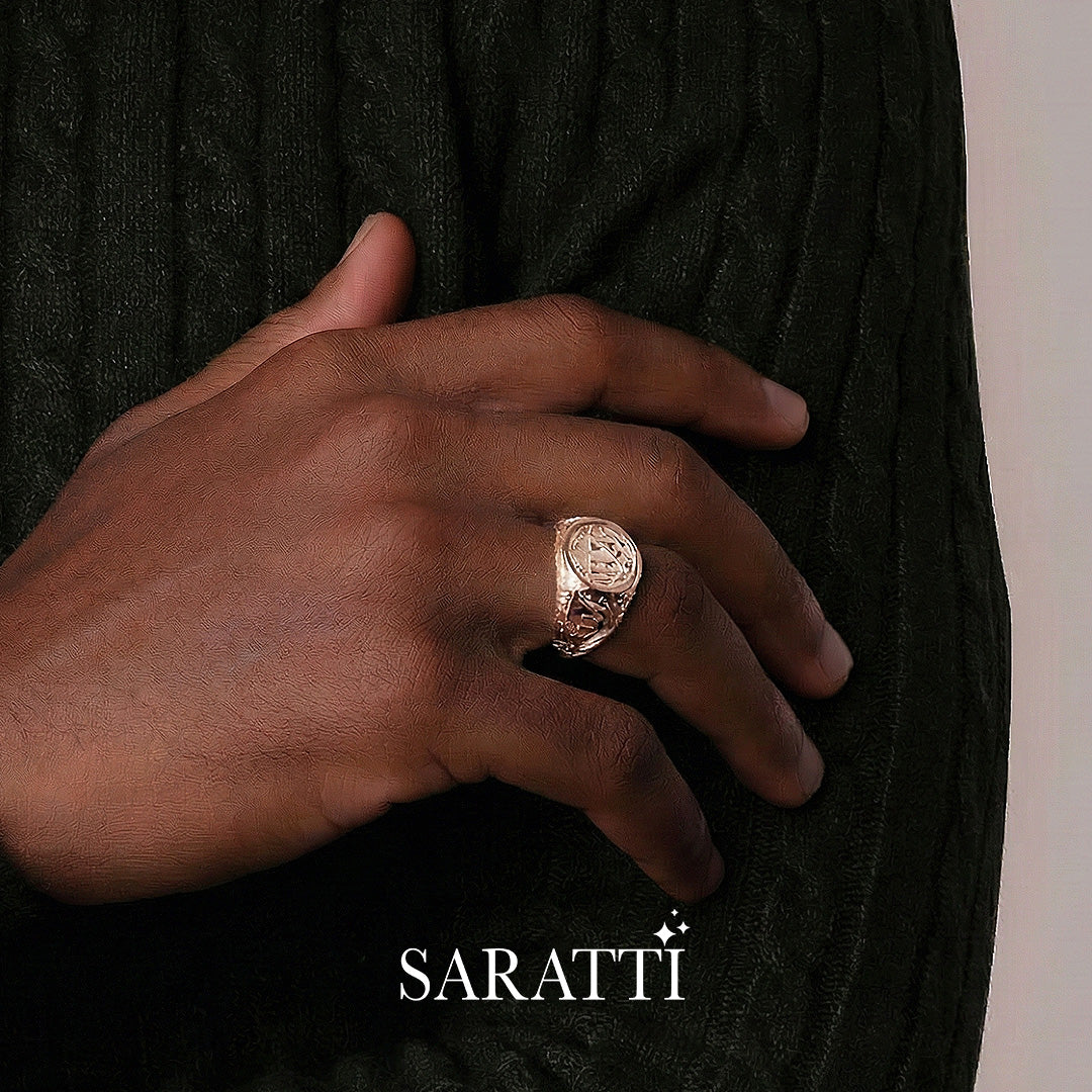 Engraved initial design detail of mens initial ring in 18K rose gold | SARATTI