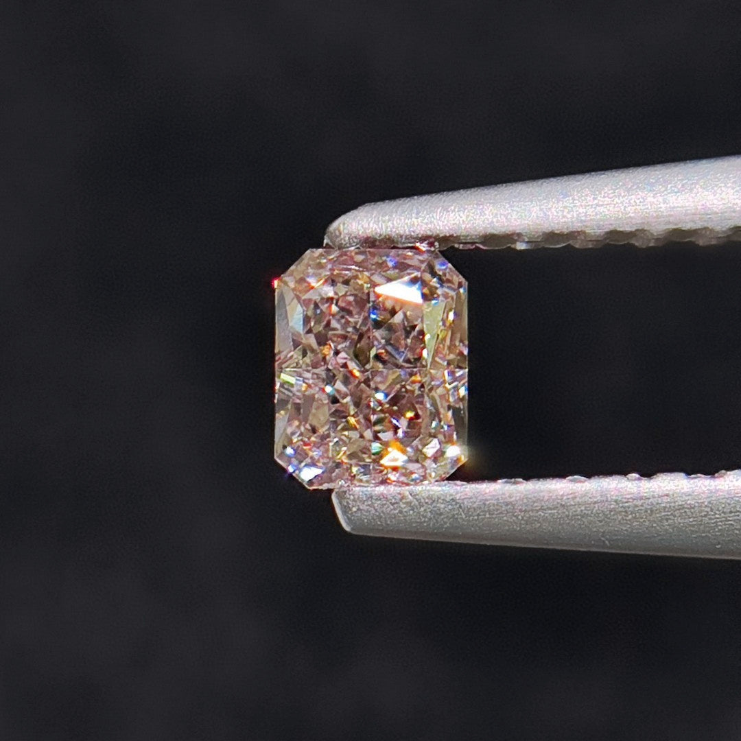 0.36 carats Rectangular Cut Fancy Pink Natural Diamond | GIA Certified