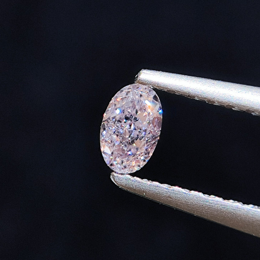 Fancy Light Pink Oval Natural Diamond Gemstone | Saratti