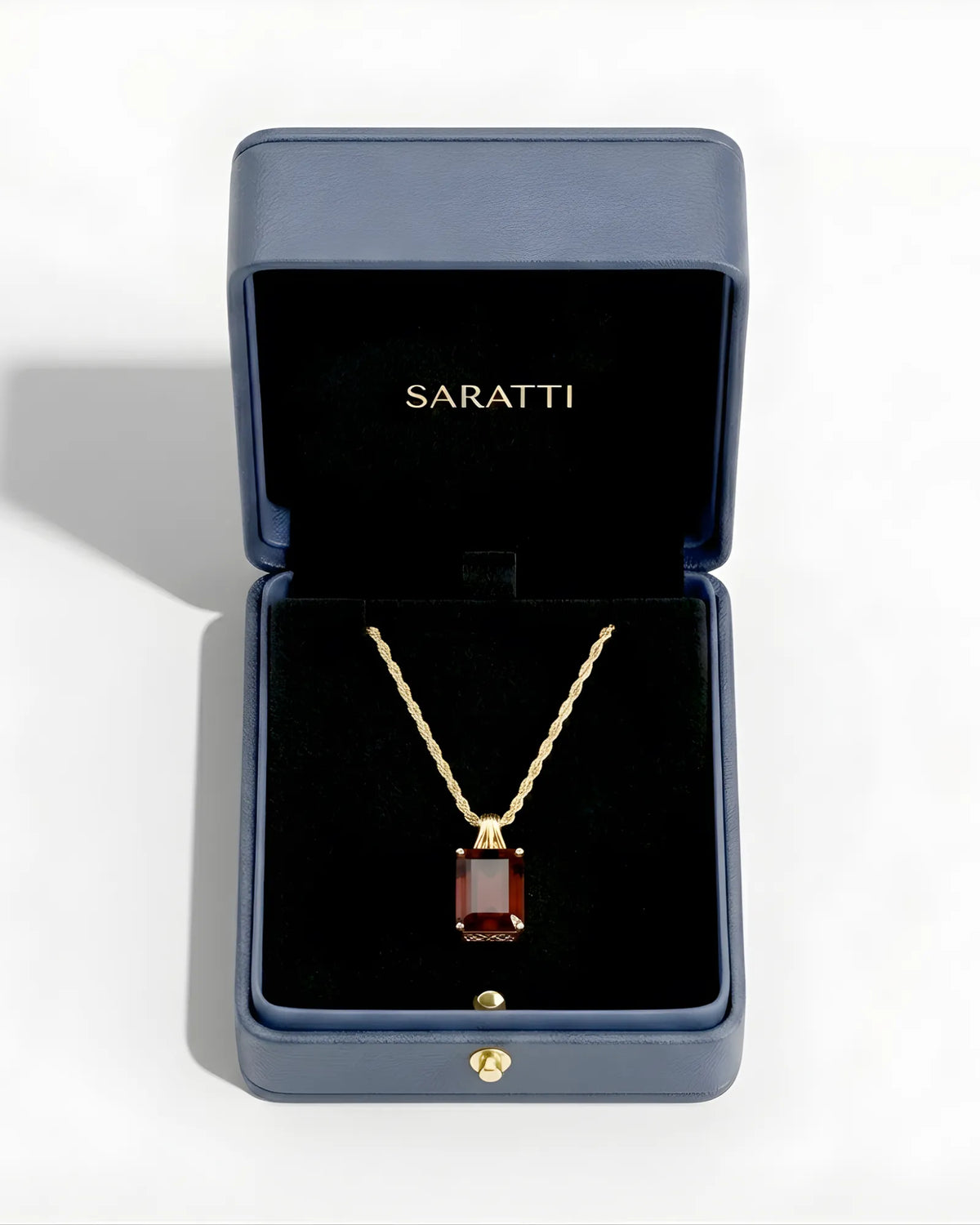 Fine jewelry garnet necklace in 18K Yellow Gold with refined unisex luxury design | SARATTI
