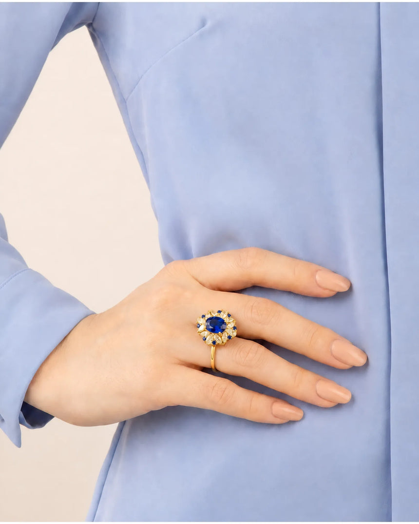 Five carat natural unheated sapphire ring with diamond accents in 18K yellow gold | SARATTI