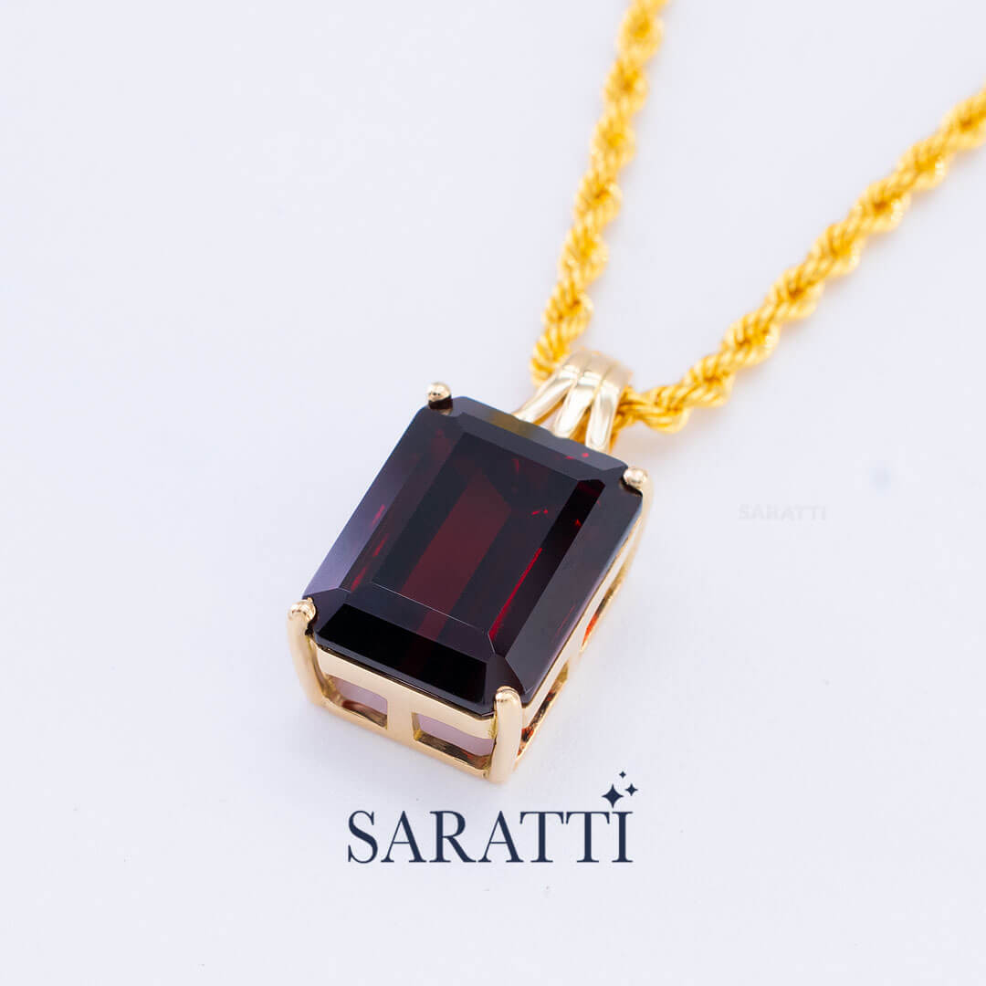 Deep Rouge Crimson Knight Garnet Necklace in Gold | Saratti