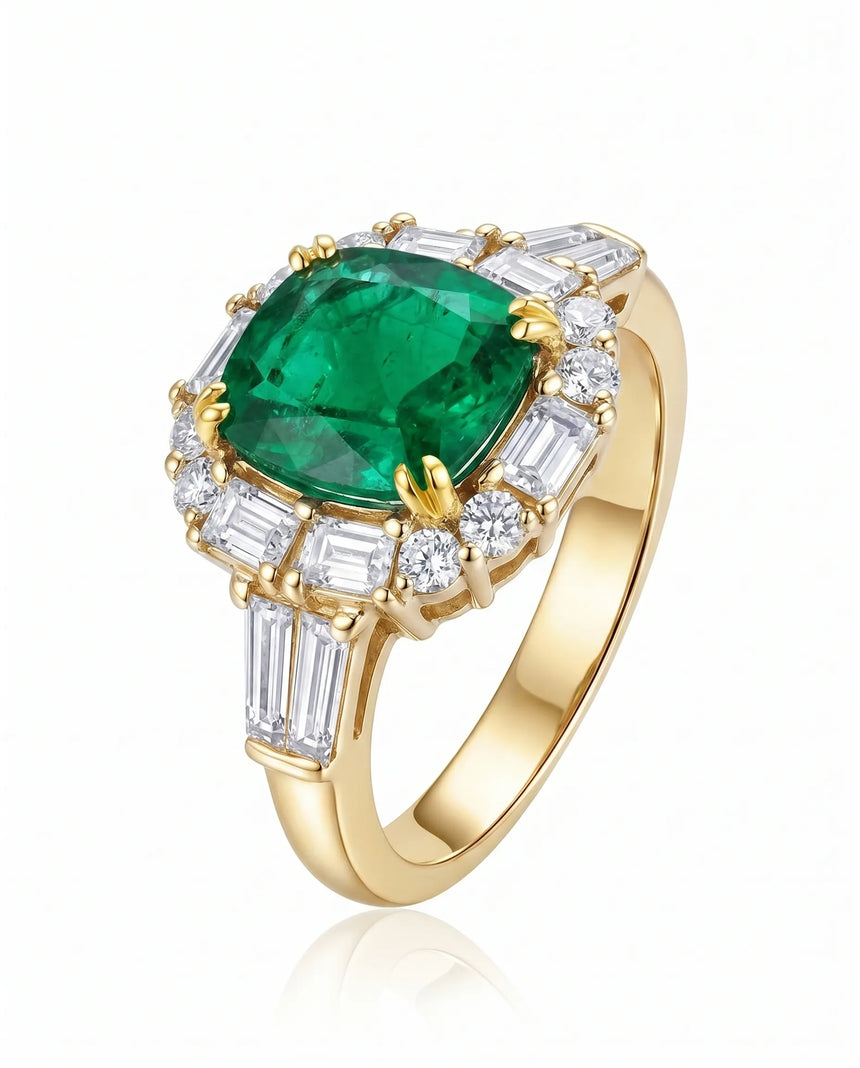 Cushion cut emerald ring with diamonds in 18K yellow gold | SARATTI