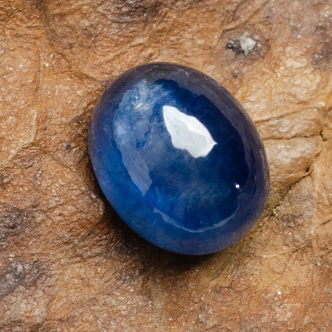 Genuine 1.16ct sapphire gemstone oval cabochon cut | SARATTI