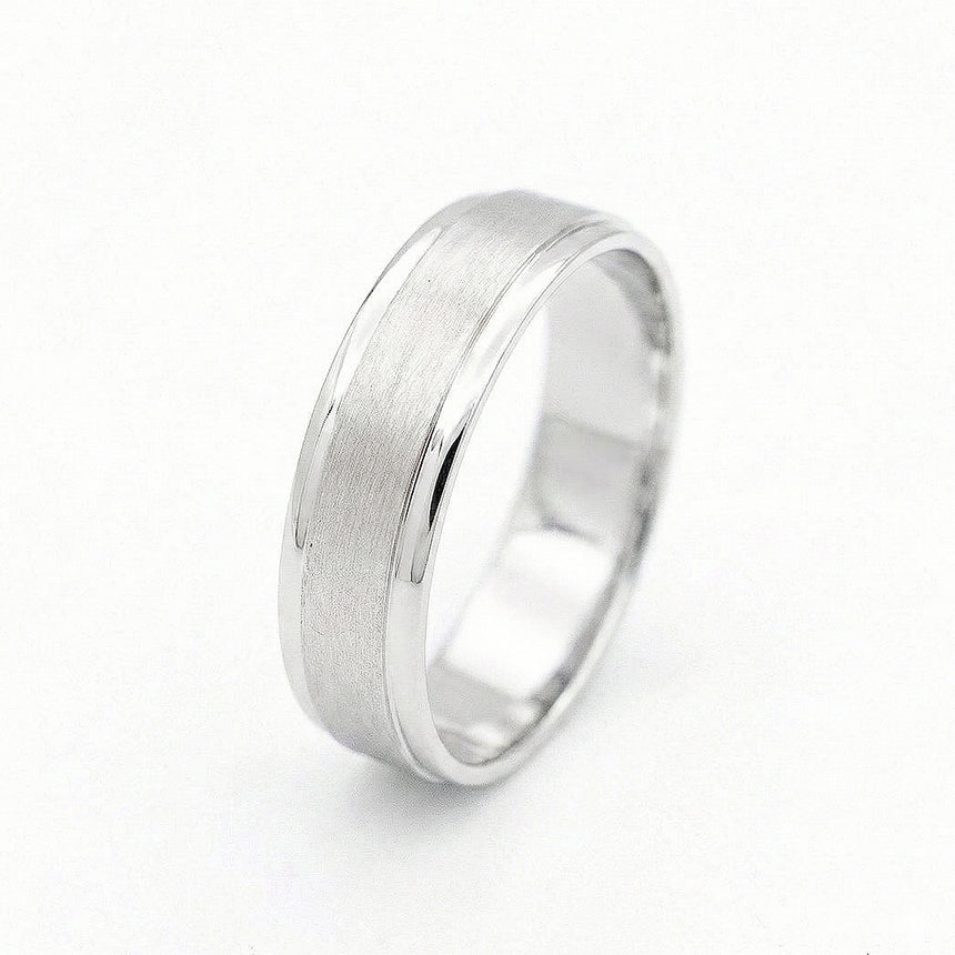 Mens comfort fit wedding band classic minimalist wedding ring in platinum | SARATTI
