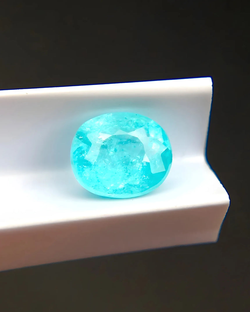 Guild certified Paraiba tourmaline gemstone 0.64 carat oval - SARATTI