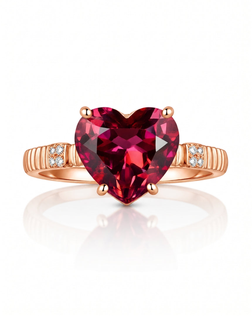 Heart-cut rubellite tourmaline ring with sculpted shoulders in 18K Rose Gold | SARATTI