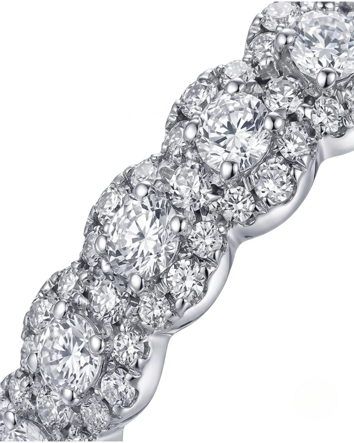 High jewelry round diamond eternity band with clustered brilliance in polished white gold | SARATTI
