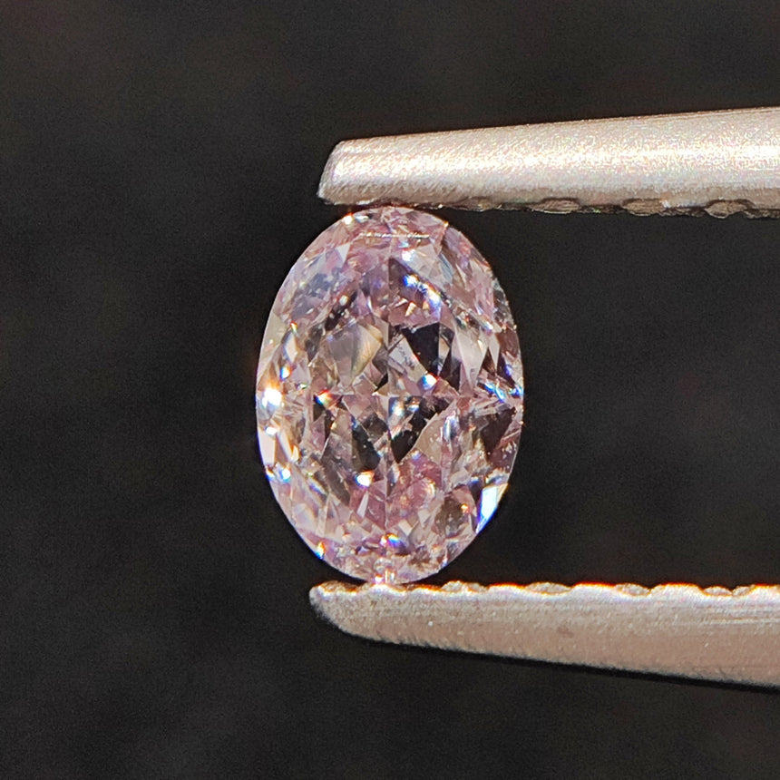 Light Pink Oval Natural Diamond Gemstone | Saratti