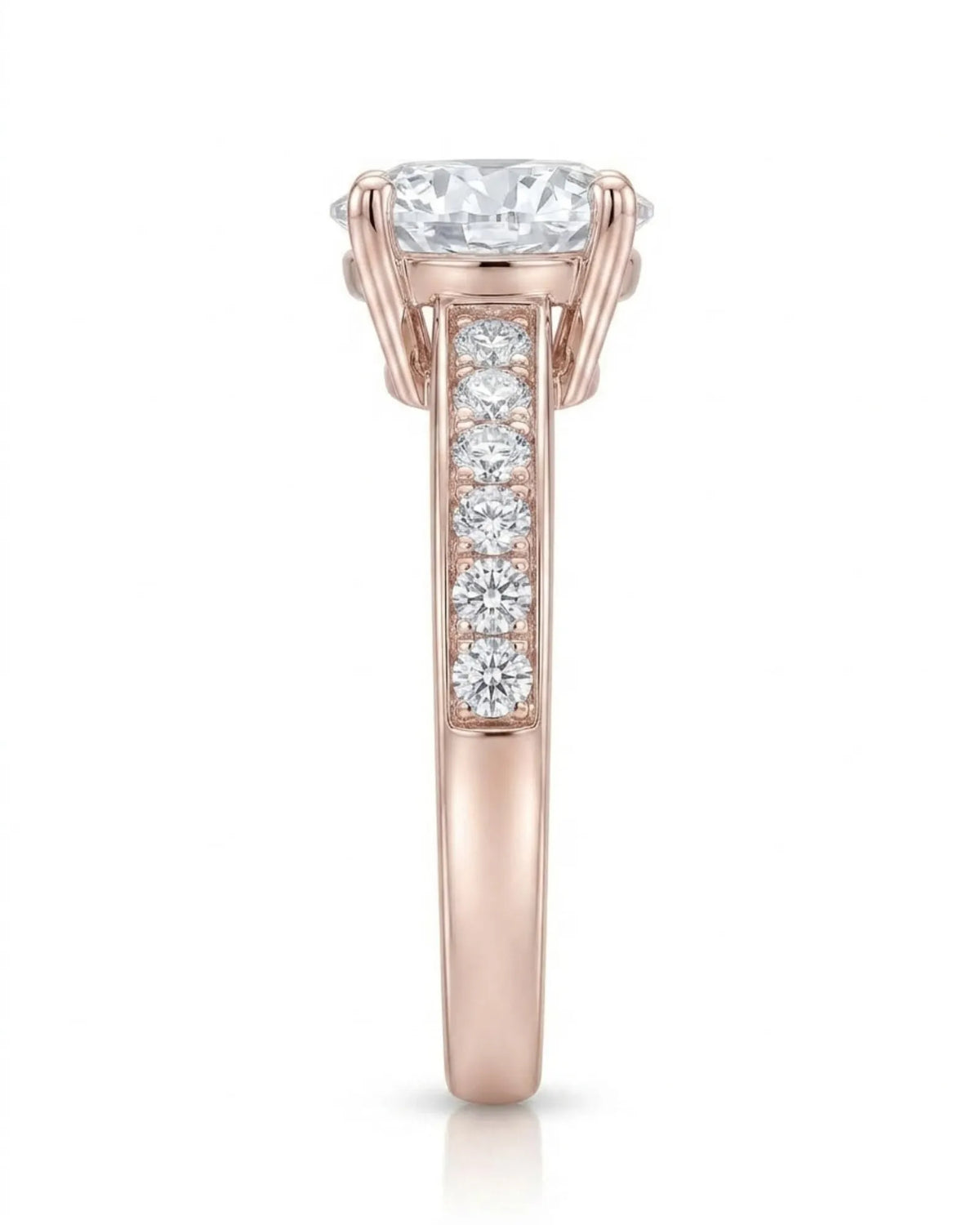 Layla round centre stone engagement ring front view with pavé diamond shoulders in 18K rose gold | SARATTI