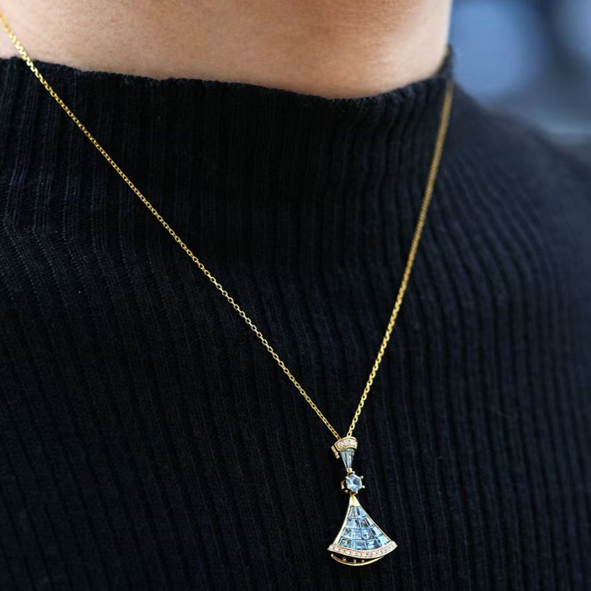 Light Blue Natural Sapphire and Diamonds Necklace in 18K Yellow Gold | Saratti Jewelry