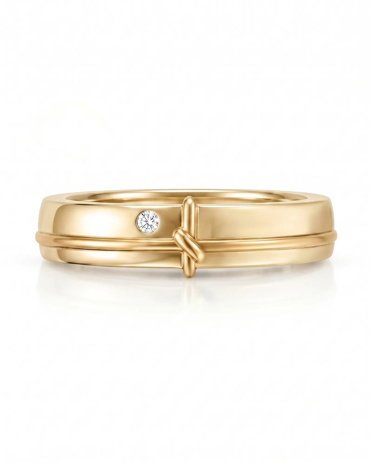Luxury Love Notes wedding ring set with sophisticated elegance in warm 18K yellow gold | SARATTI