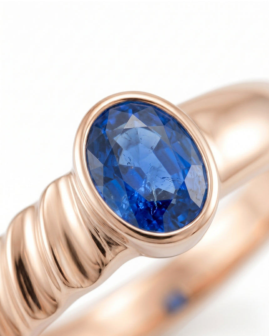 Luxury bezel set sapphire ring in 18K Rose Gold for refined modern jewelry buyers | SARATTI
