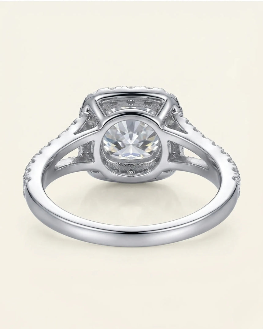 Luxury cushion moissanite engagement ring with dimensional halo and enduring platinum craftsmanship | SARATTI